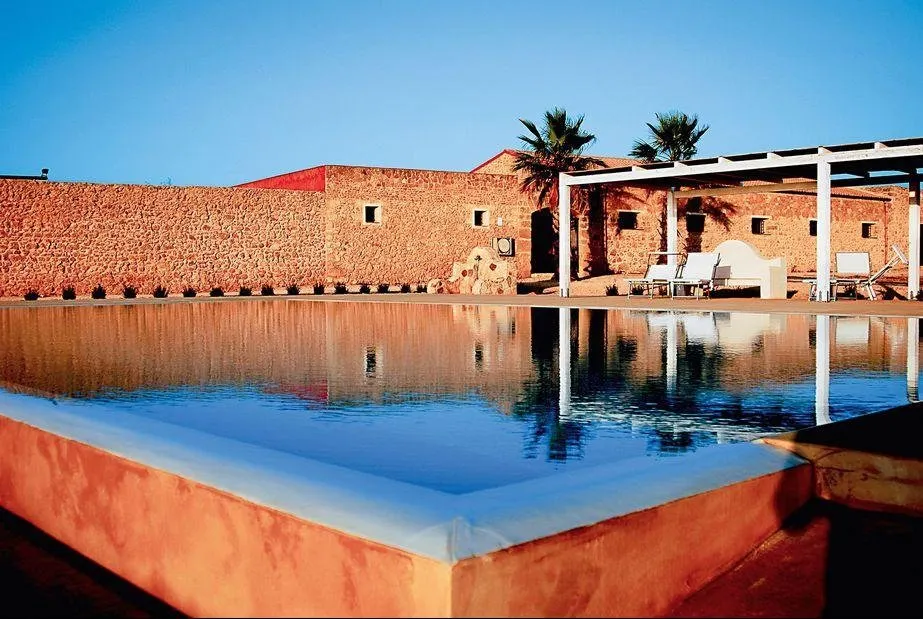 Baglio Donna Franca Wine Resort - zwembad