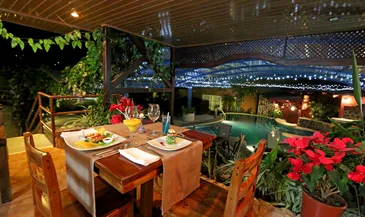 AndOlives-Costa Rica-Monteverde-Poco Poco Hotel-Dining & Pool