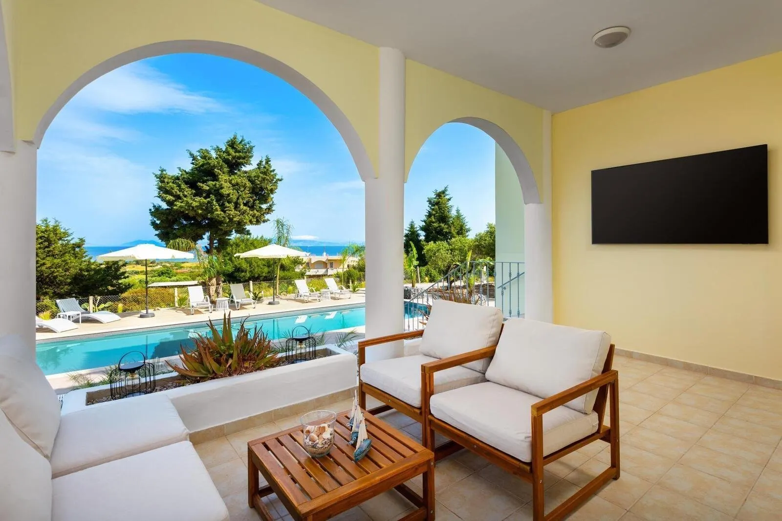 Sunset View Paradisi Villa - Griekenland - Rhodos - Paradeisi - &Olives Travel (5).jpg