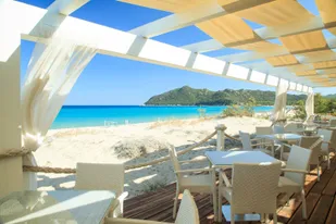 hotel garden beach - sardinie - restaurant aan zee