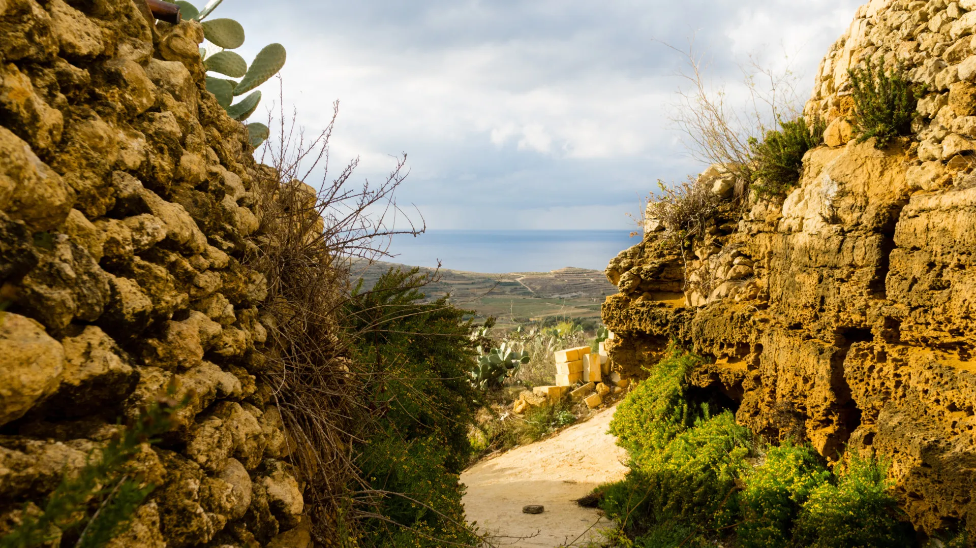 Uitzicht over het prachtige platteland van Gozo, Malta