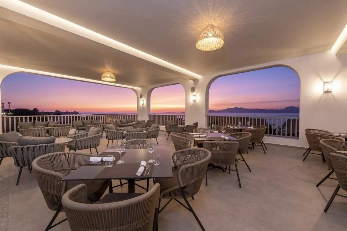 Horizon Beach Resort - Mosaico Gastro wijn bar