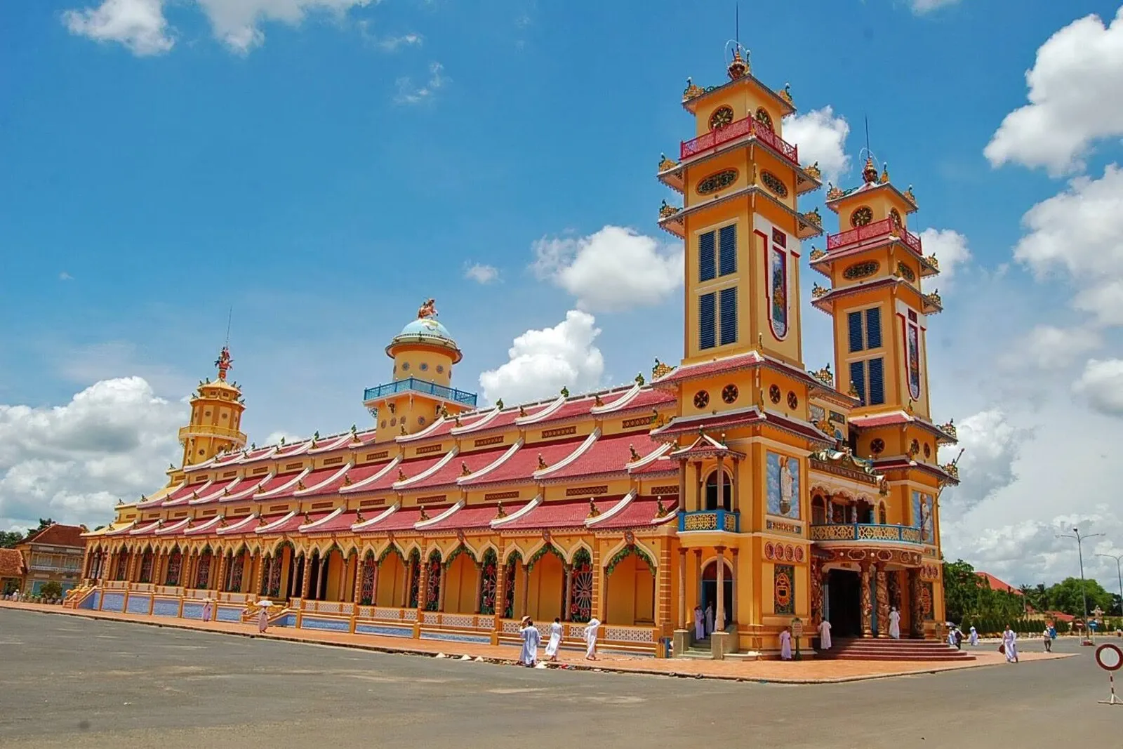 Vietnam, Cao Dai Temple