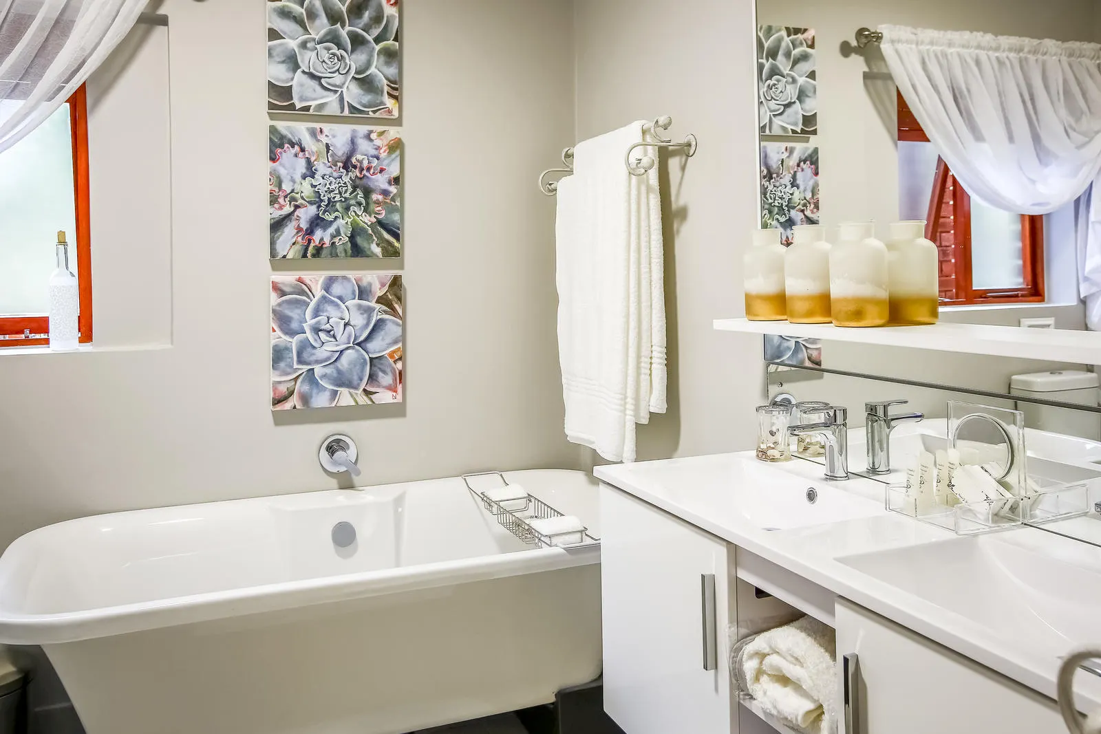 &Olives Travel-Zuid-Afrika-Sedgefield-Kambuga at sea-bathroom