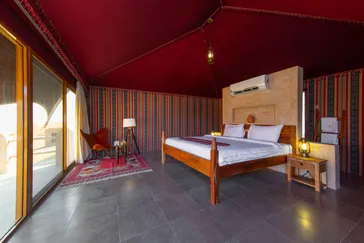 1000 Nights Camp Sheikh deluxe tent - Wahiba Sands