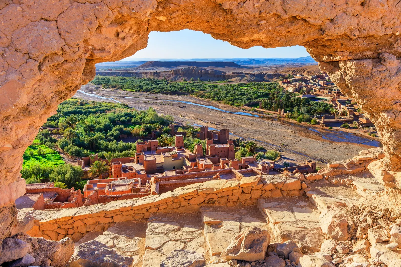 &Olives_Morocco_Ait-Ben-Haddou, Ksar or fortified village in Ouarzazate province, Morocco