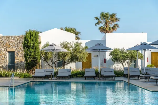 Diamond Deluxe Hotel.