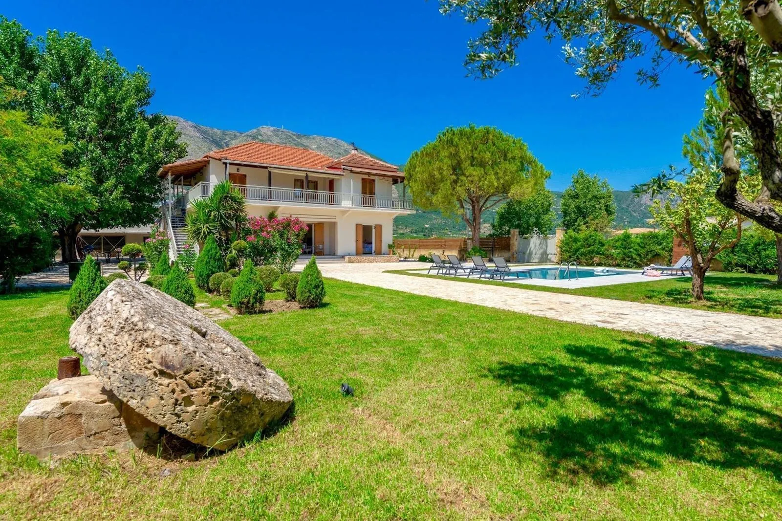 Agricola - Pigadakia - Zakynthos - Griekenland - &Olives Travel (47).jpg