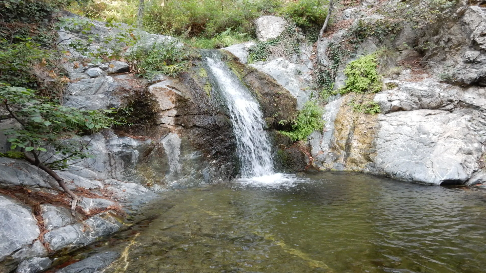 Kleine waterval Troodos, Cyprus 