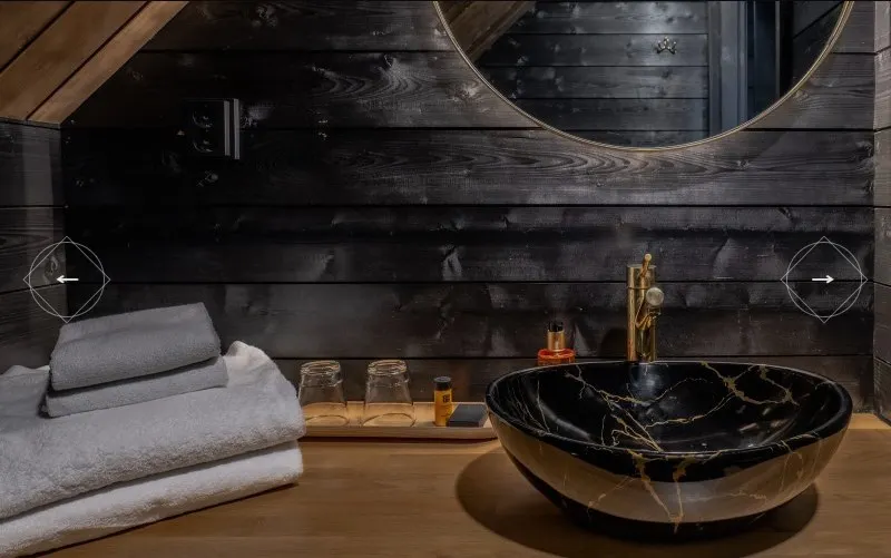 &Olives Finland Aurora Suite-bathroom