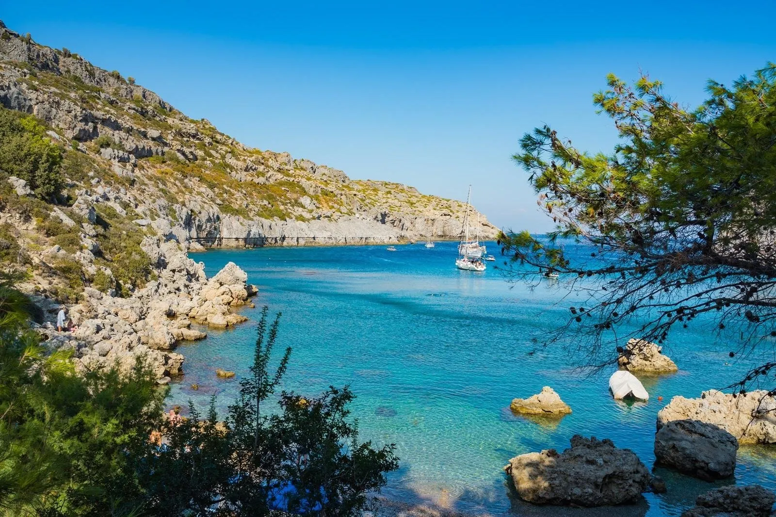 Fly-drive Rhodos East meets West