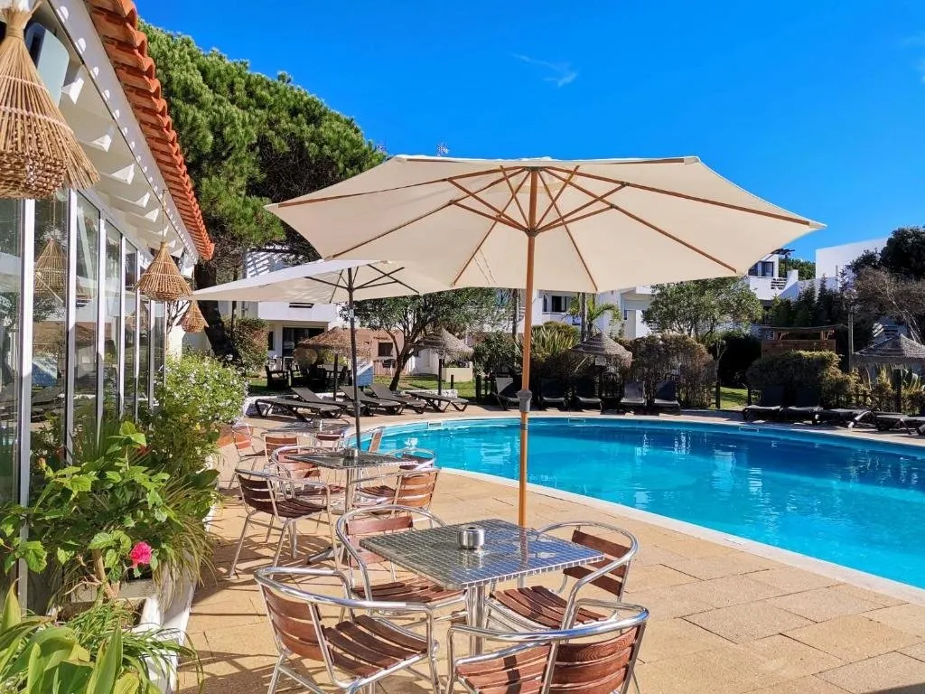 Hotel Duna Parque Beach Club.