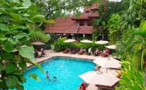 AndOlives-Thailand-YaangComeVillage-pool