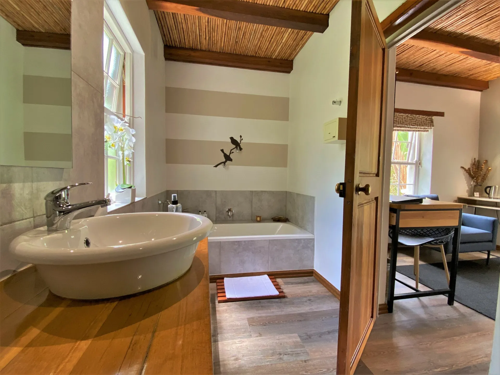 &Olives Travel-Zuid-Afrika-Swellendam-Swellendam Country Lodge-bathroom