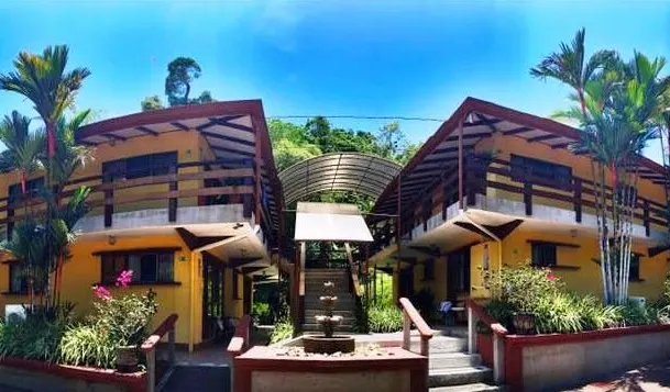 AndOlives-Costa-Rica-Manuel-Antonio-Espadilla-Front Hotel Espadilla smal