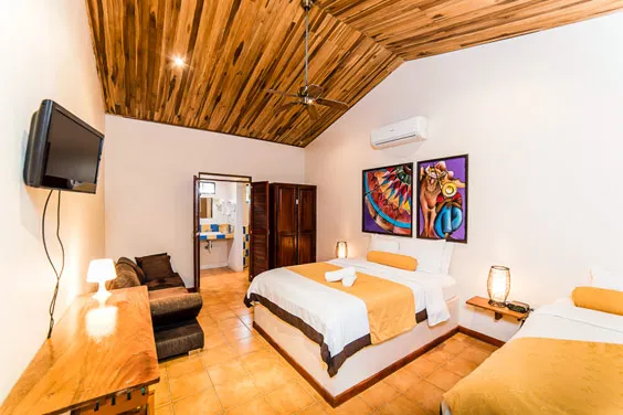 AndOlives-Costa Rica-Tamarindo-Pasatiempo-room