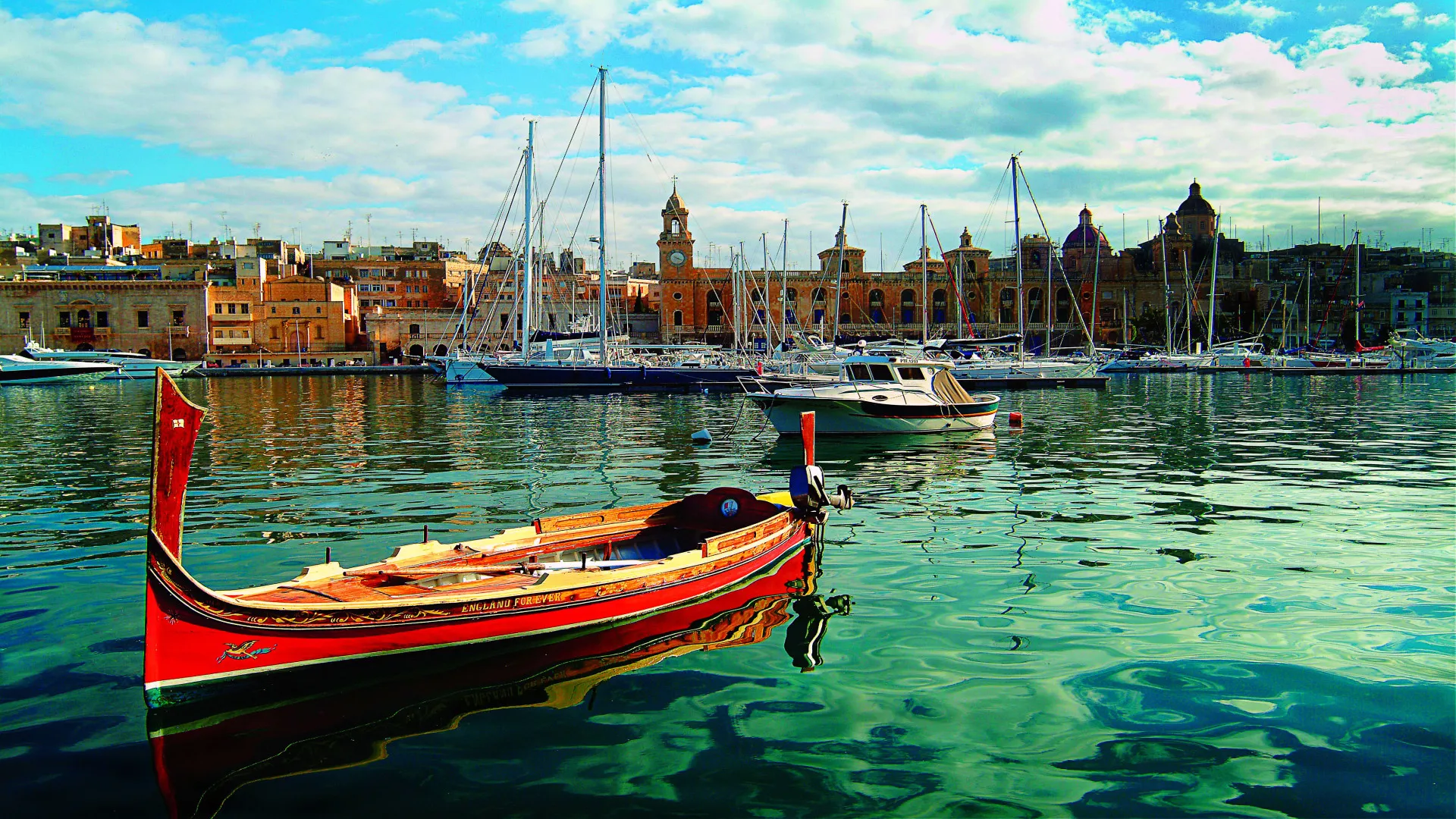 Dghajsa (rode gondel) in Vittoriosa Marina, Three Cities, Malta