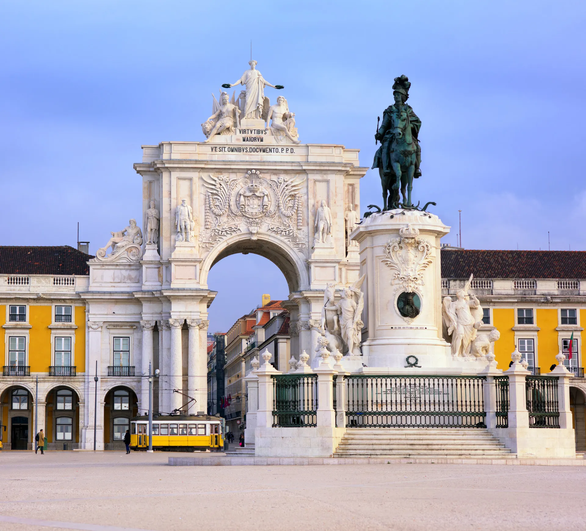 Het Praça do Comercio in Lissabon