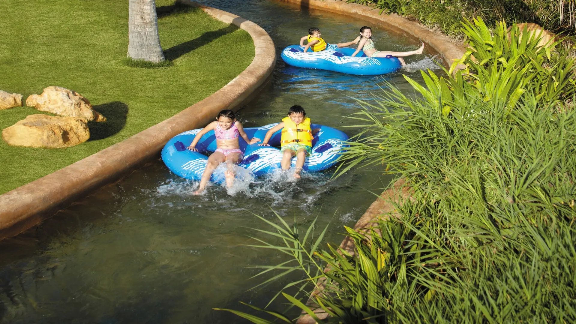 Lazy River, Shangri La Al Waha hotel, Muscat, Oman