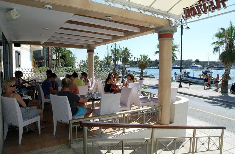 Hotel Astron - terras