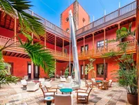 Hotel San Roque - Patio