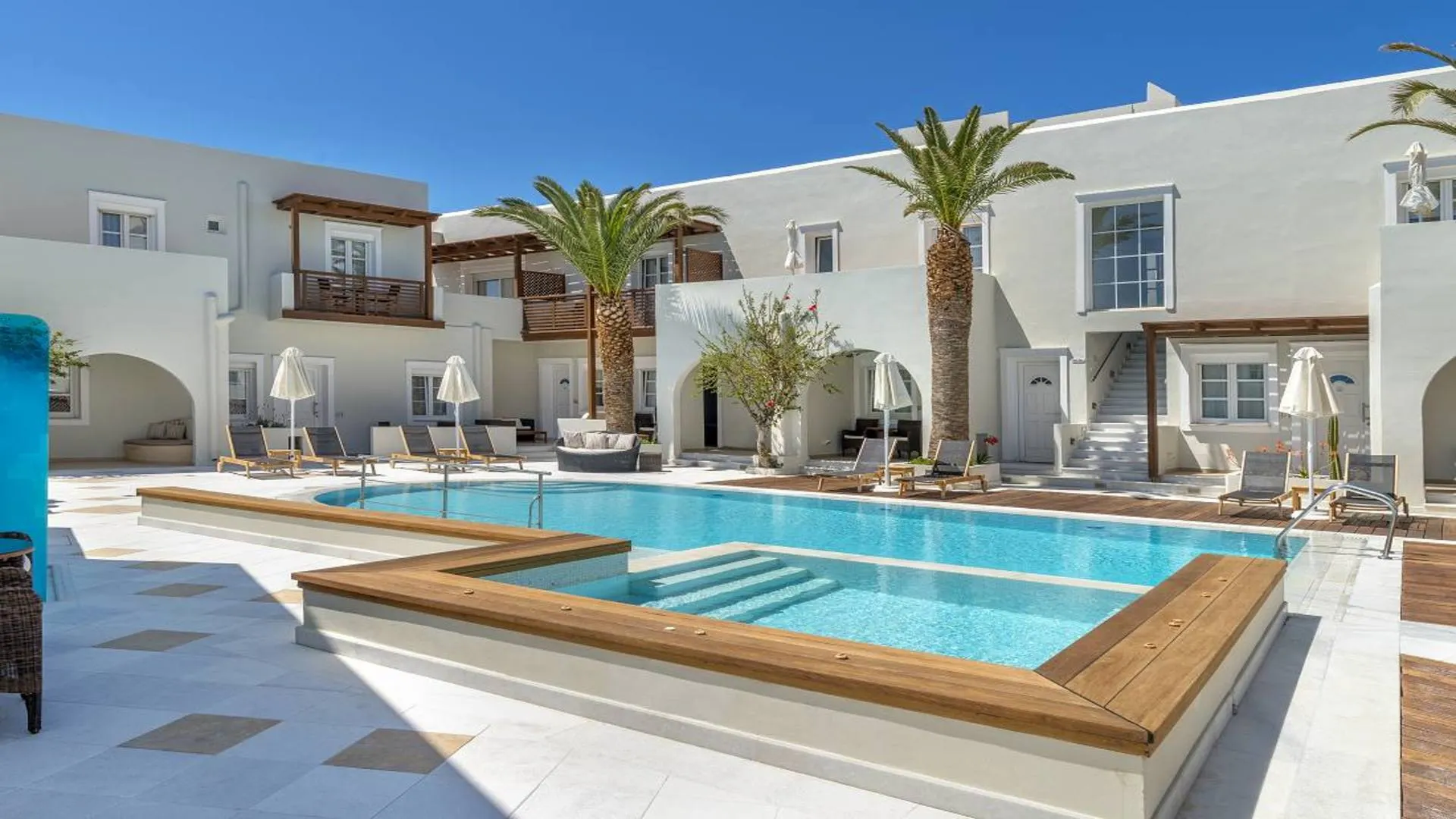 Zwembad hotel Nissaki Beach, Naxos-stad, Naxos, Griekenland