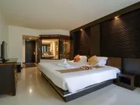 AndOlives-Thailand-Chumphon-room