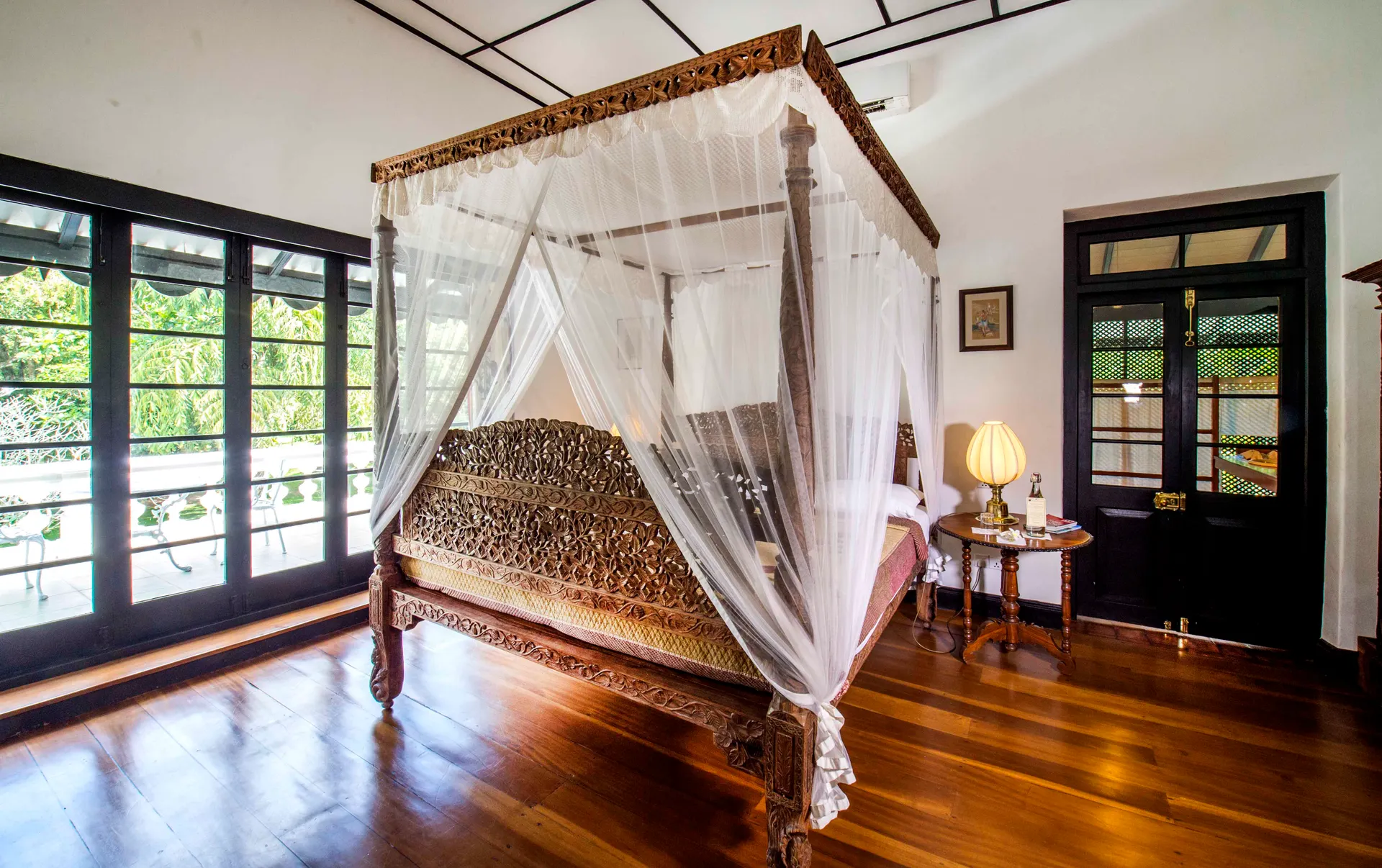 Sri Lanka-Horathapola
