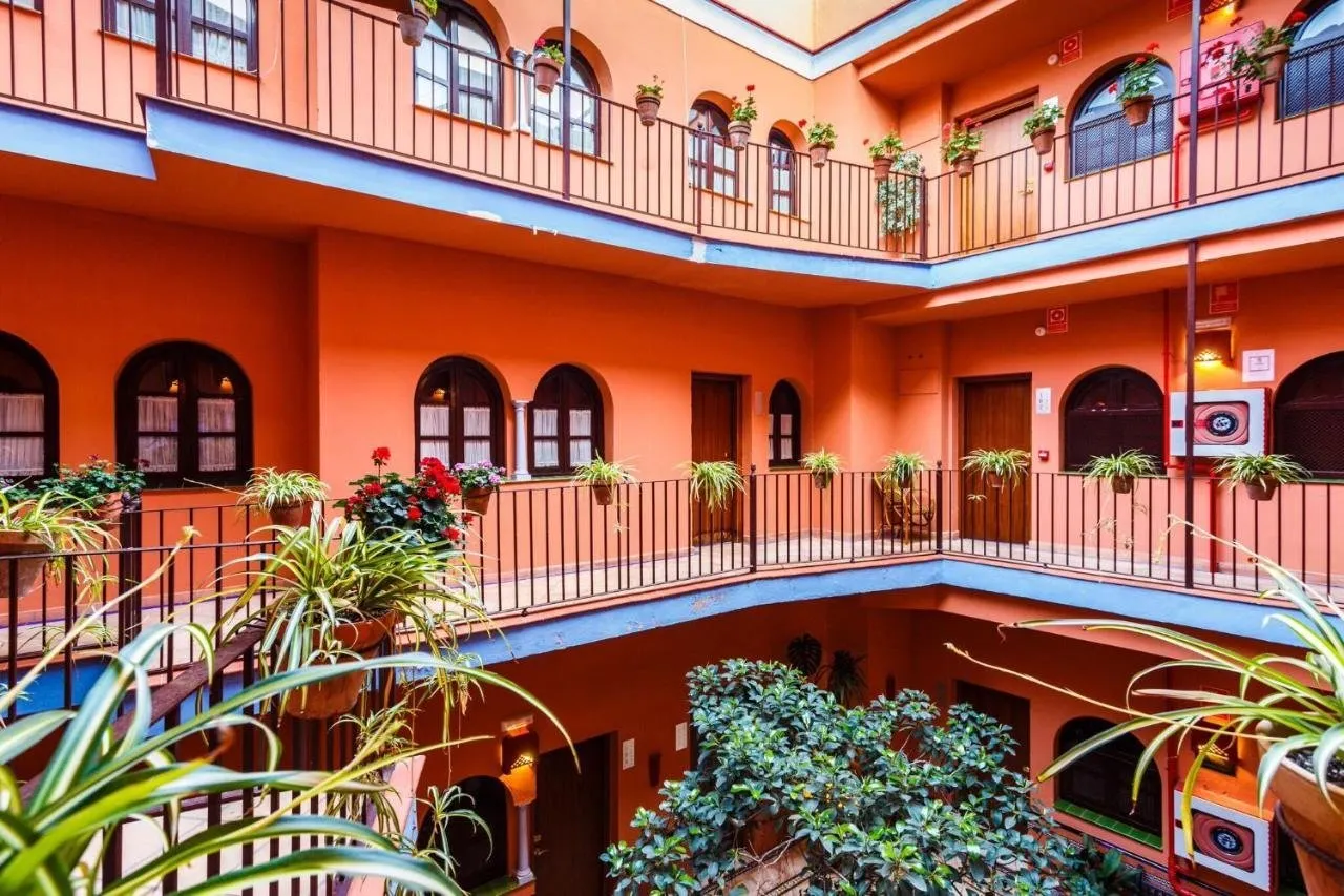 Hotel Patio de la Alameda