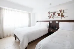 AndOlives-CostaRica-SanJose-HotelPresidente-room