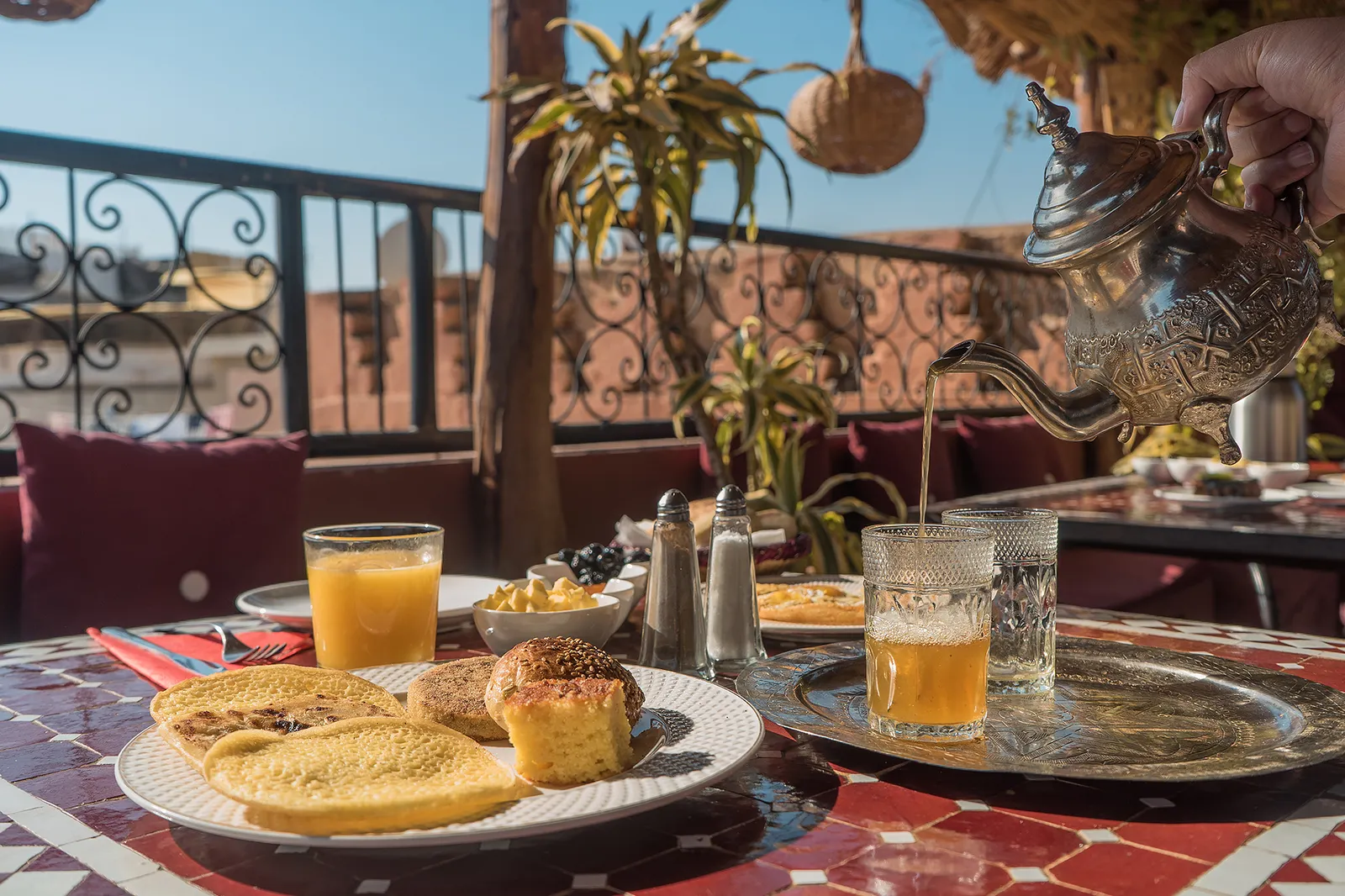 Riad Ghali - Marrakech - Marokko - &Olives Travel - Rooftop Restaurant