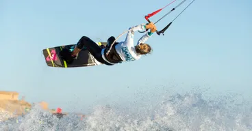 Kitesurf sprong, actief, Dakhla, Marokko