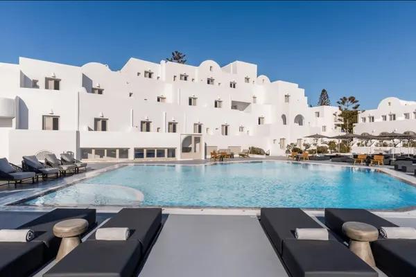 Santorini Palace Hotel.