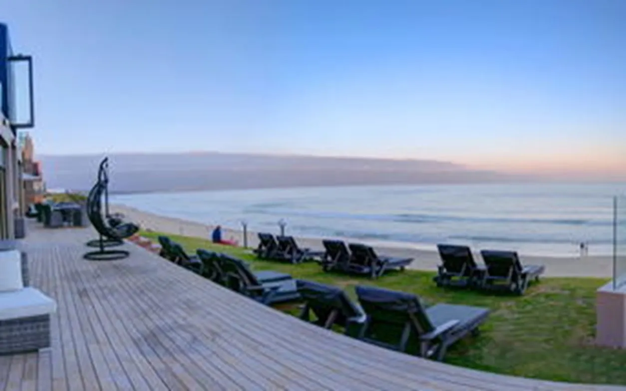 Bay lodge on the beach-seaside