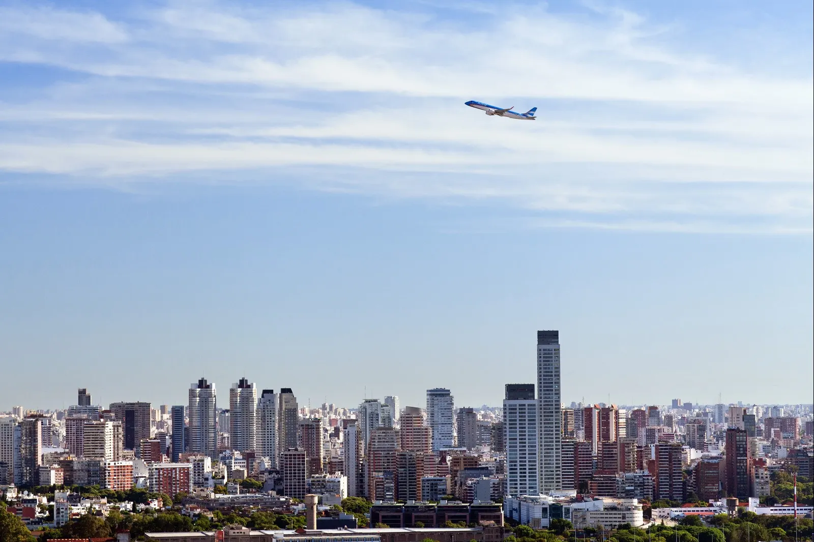 &Olives Argentinie Buenos Aires Vliegtuig boven stad