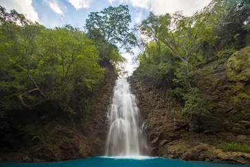 &Olives Costa Rica Montezuma waterfall