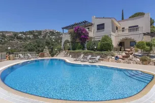 Resitour Kamares - 6-kamer villa