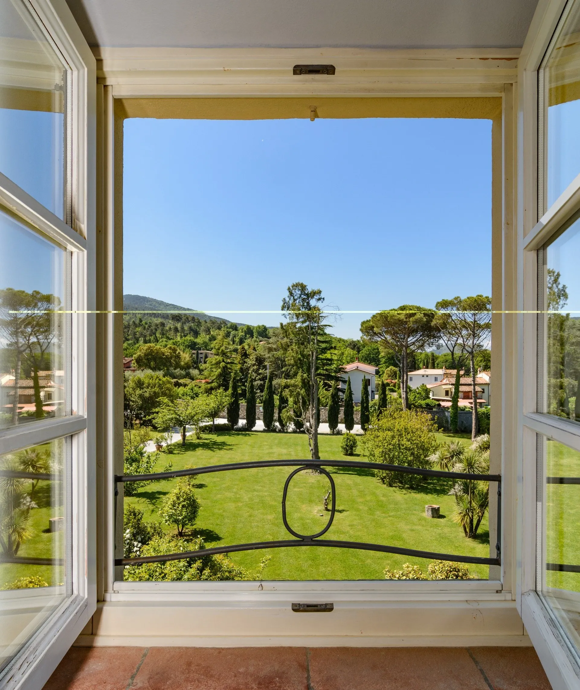Hotel Villa Marta - Uitzicht luxe kamer