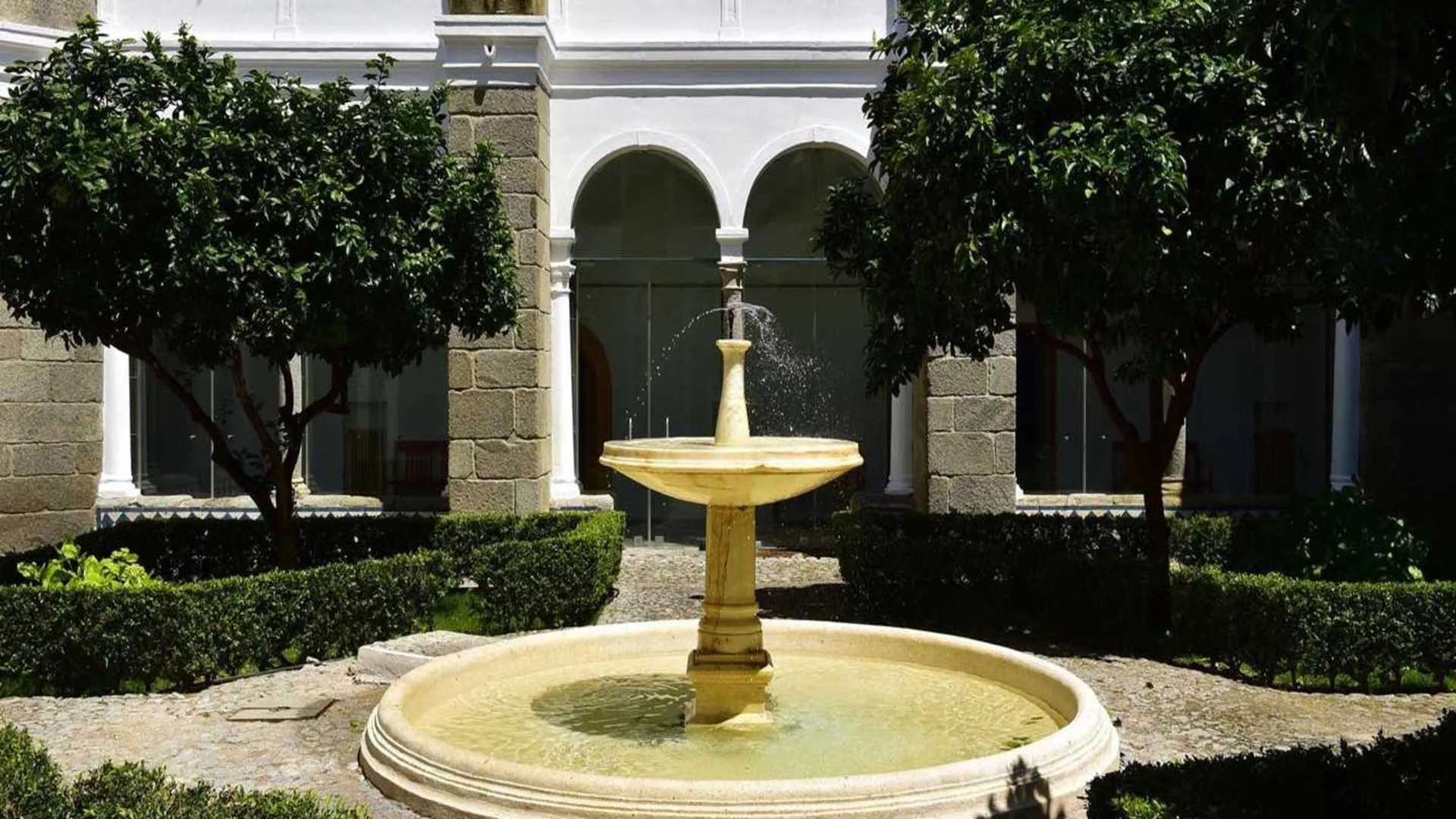 Fontein bij Pousada Arraiolos, Arraiolos, Alentejo, Portugal
