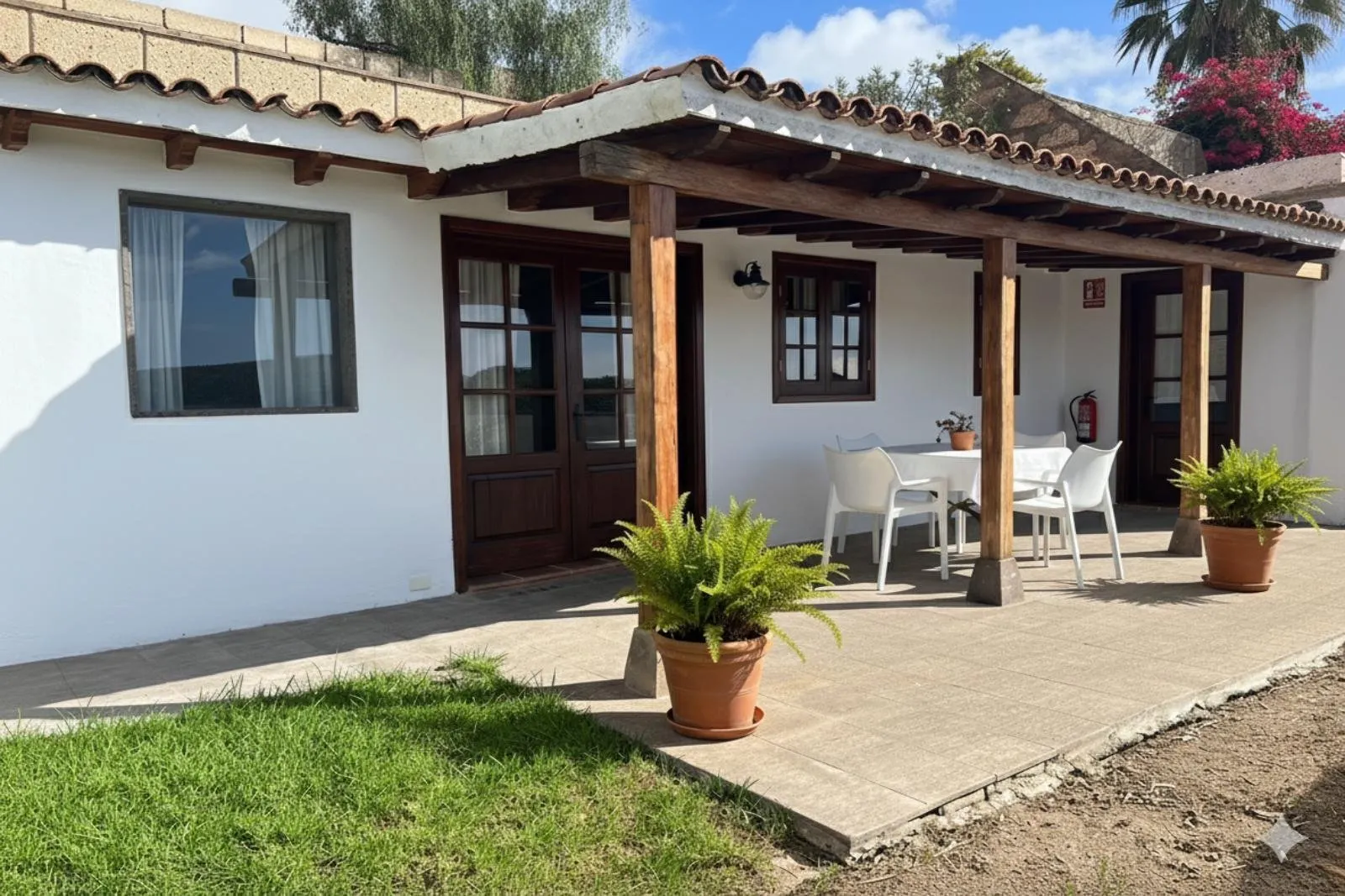 El Sitio de la Casa - Los Naranjos.