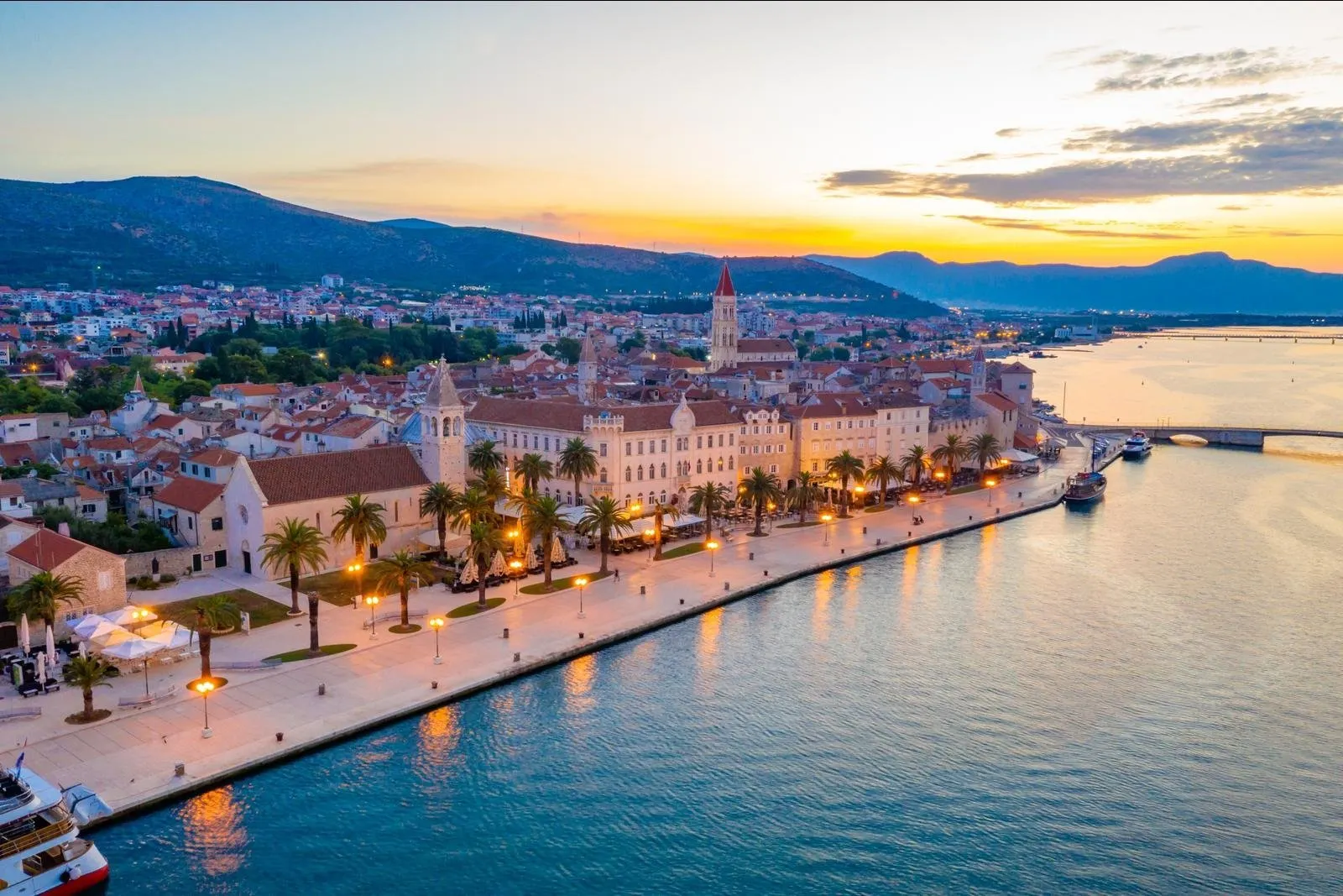 Zonsopkomst op Trogir