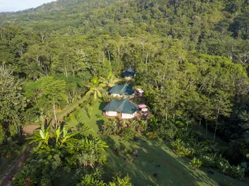 AndOlives-Costa Rica-manoas-overview