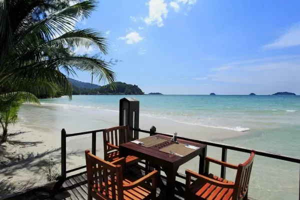 &Olives-Thailand-Koh Chang-Tropicana-beach