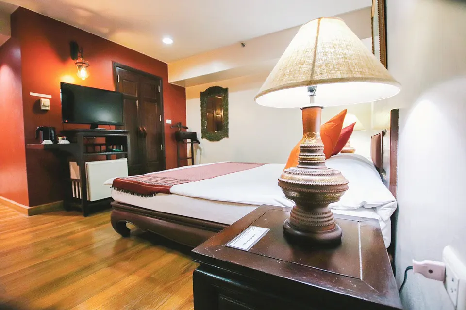 AndOlives-Thailand-Siam-Heritage-room