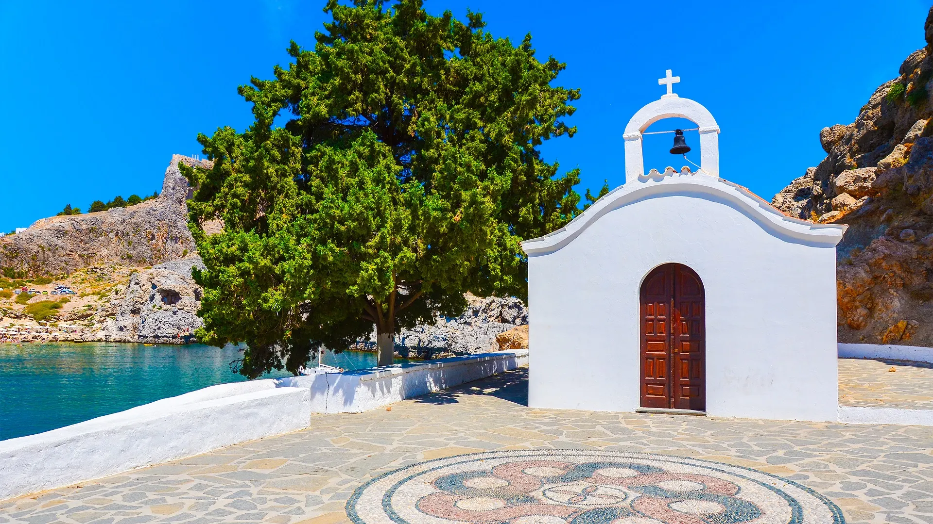 Een kerkje vlakbij Lindos op Rhodos