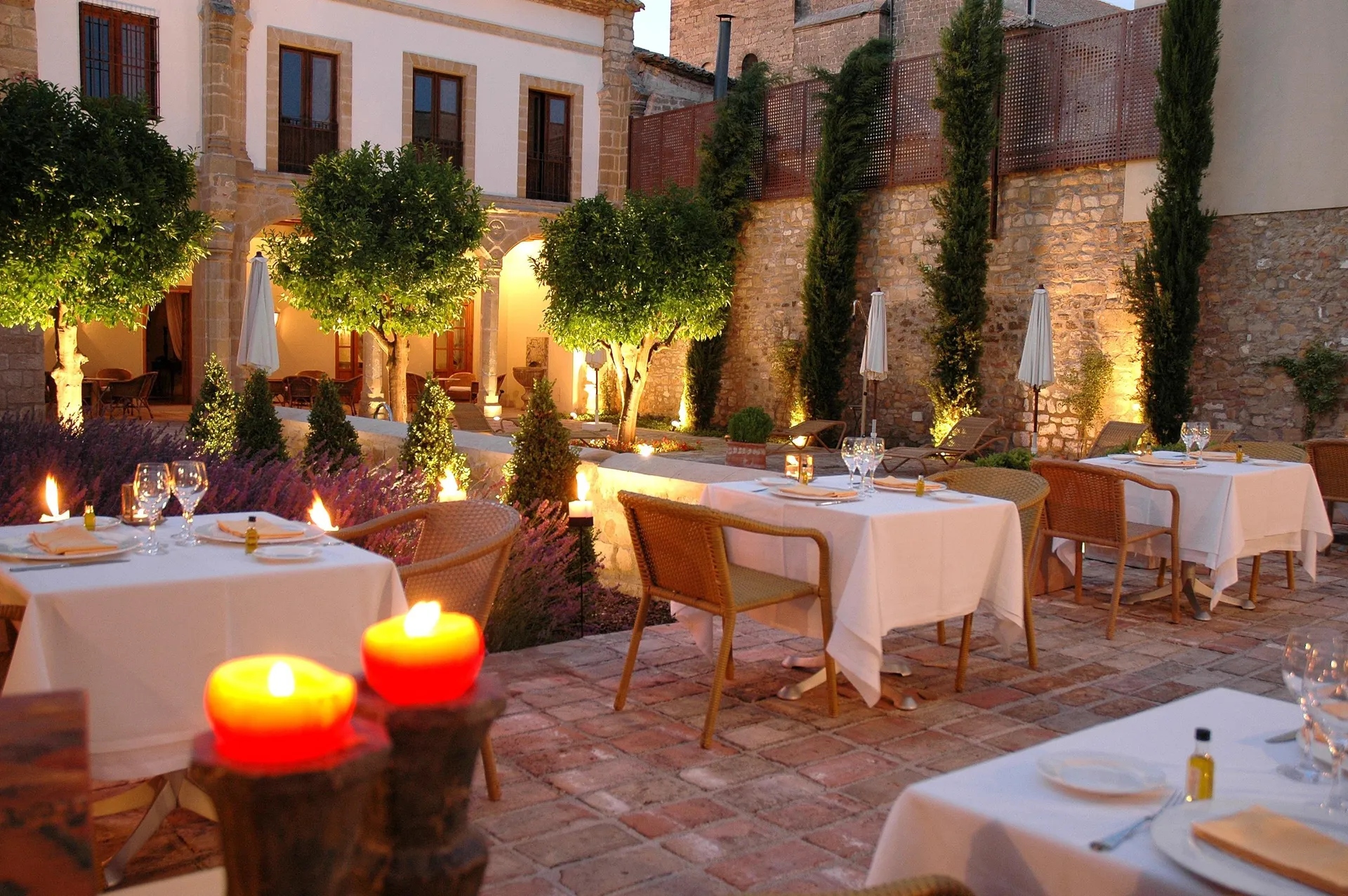 Hotel Puerta de la Luna.