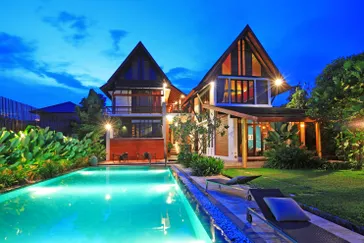 AndOlives-Thailand-Ayutthaya-garden-Pool