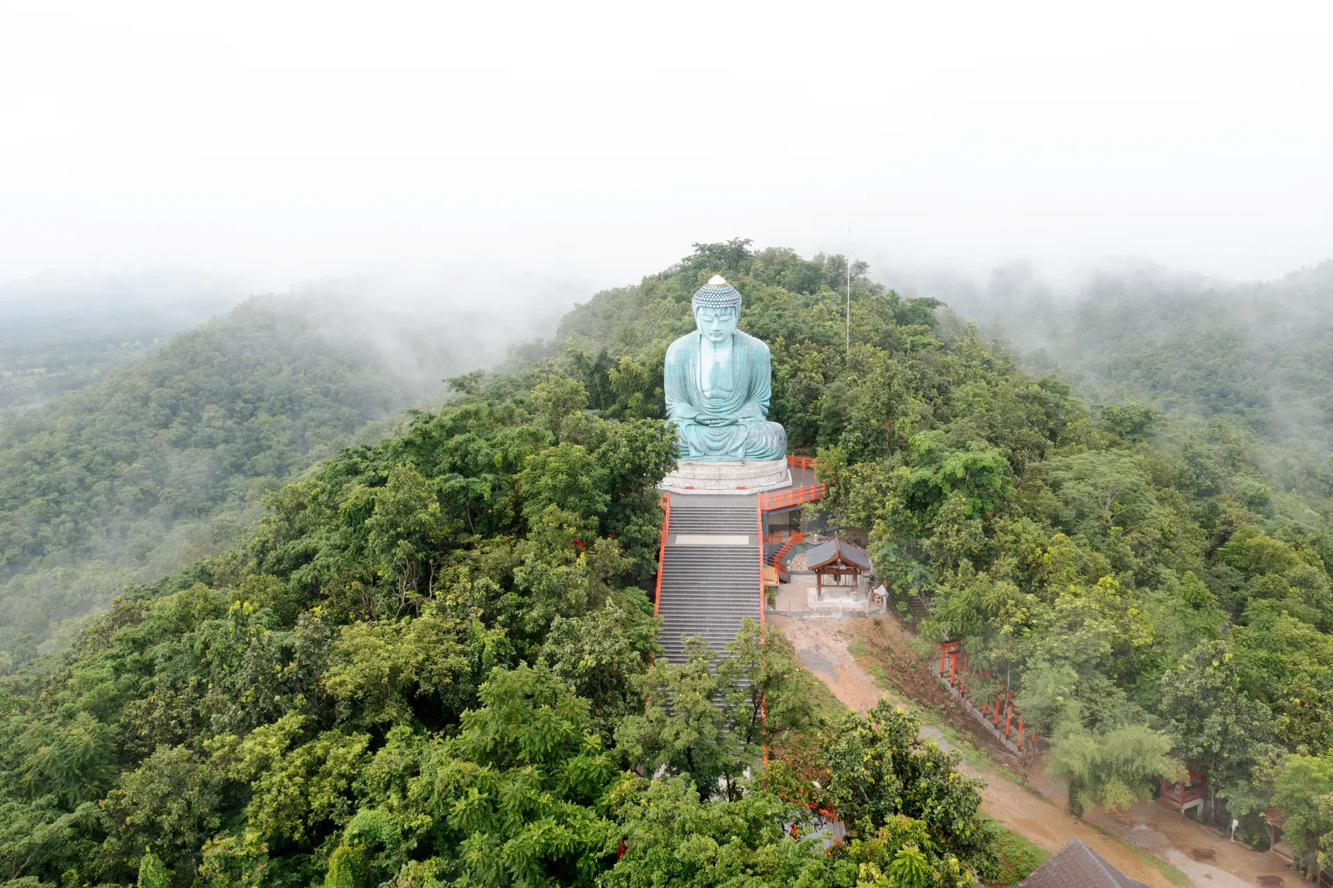 &Olives-Thailand-Lampang temple