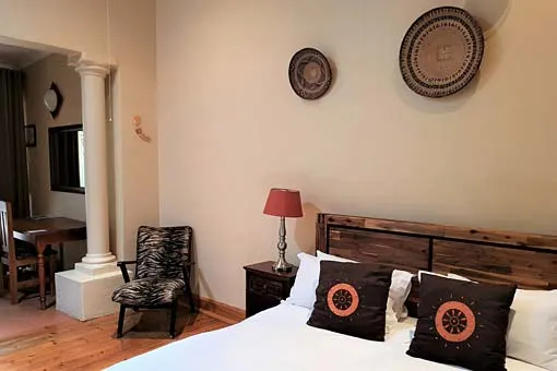 &Olives-Zuid-Afrika-Limpopo-African Roots Guest House-room