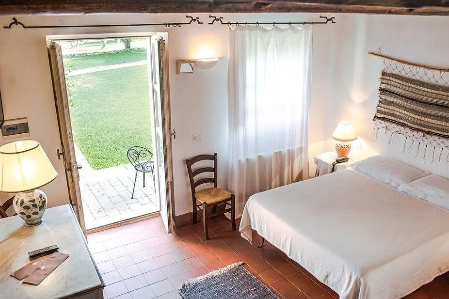Masseria Degli Ulivi - kamer met tuindeur